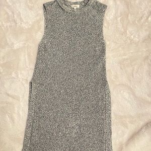 Aritzia Wilfred Sleeveless Knit